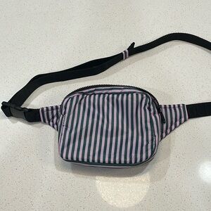 BAGGU Puffy Fanny Pack in Lilac Candy Stripe